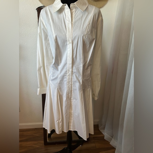 Torrid Classic White button-down Shirtdress. Size1X - Picture 2 of 7